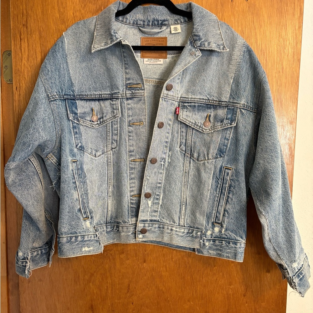 NWT! Levi’s 90s lined vintage trucker jean jacket